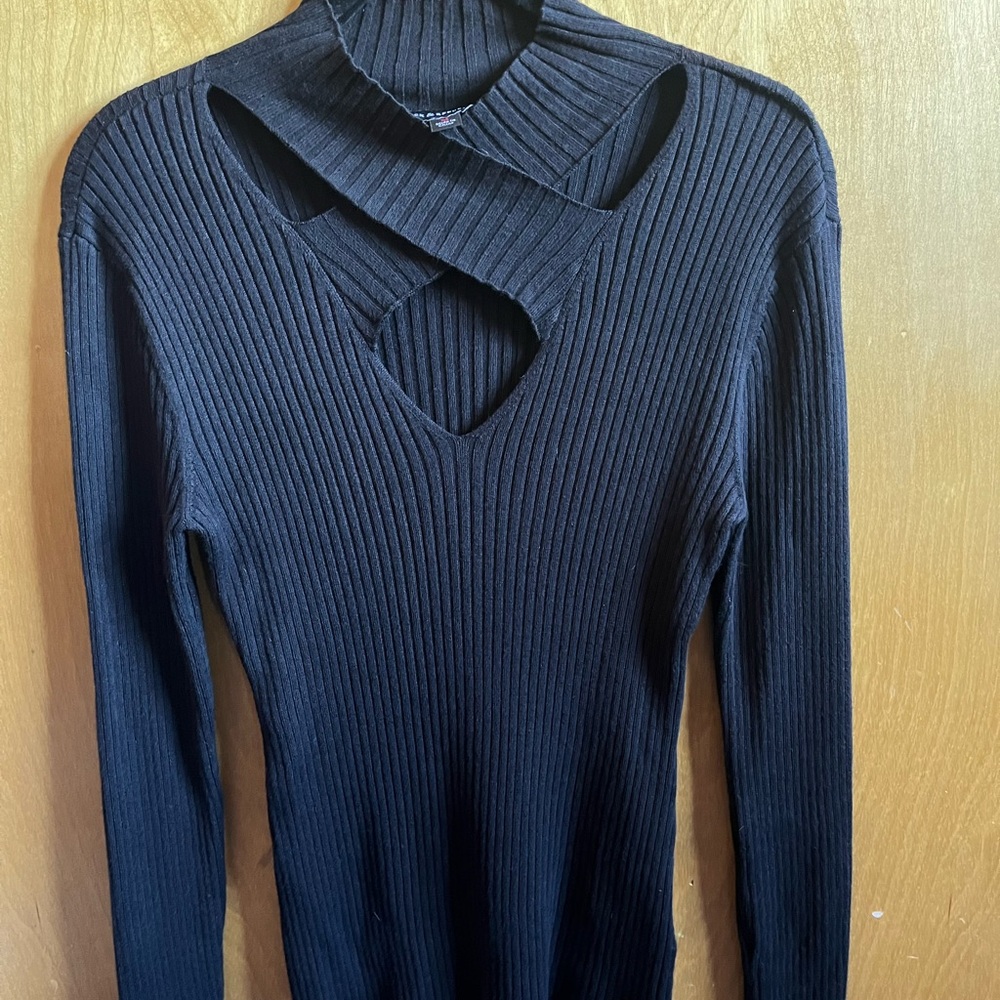 Rock & Republic Black Ribbed Knit Top